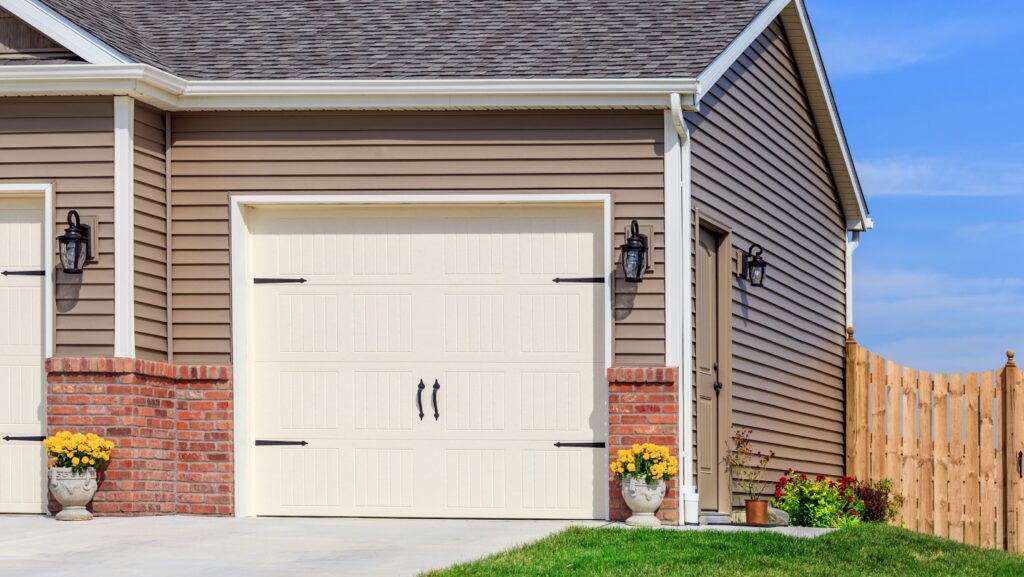 Comment entretenir sa porte de garage ?